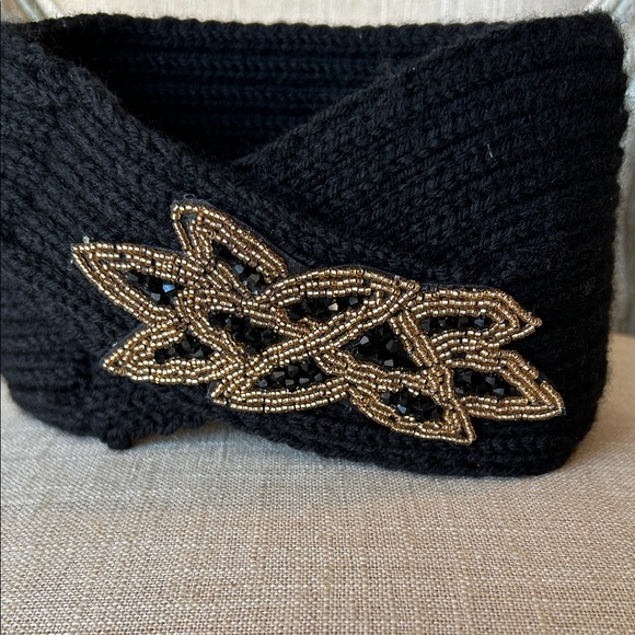 Windsor Black Knit Headband with Beaded Design - Picture 4 of 5